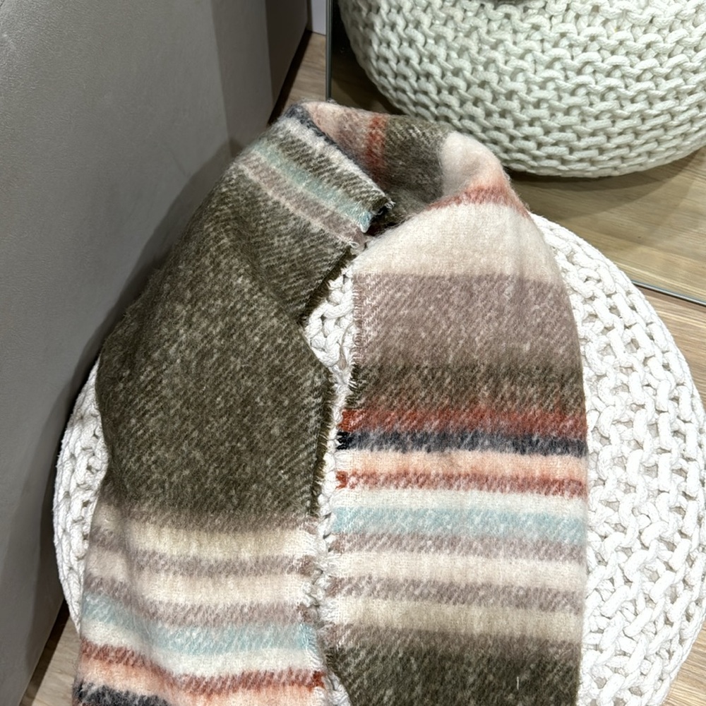 FREEPEOPLE SCARF - Picture 2 of 2